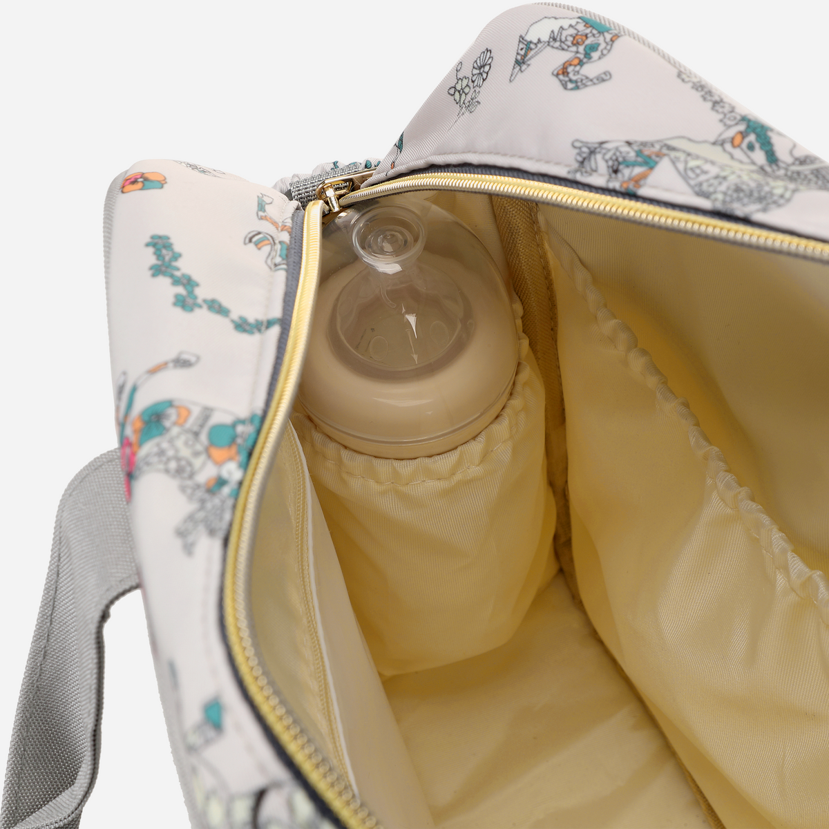 Grey Diaper Duffle Bag — MAJ146